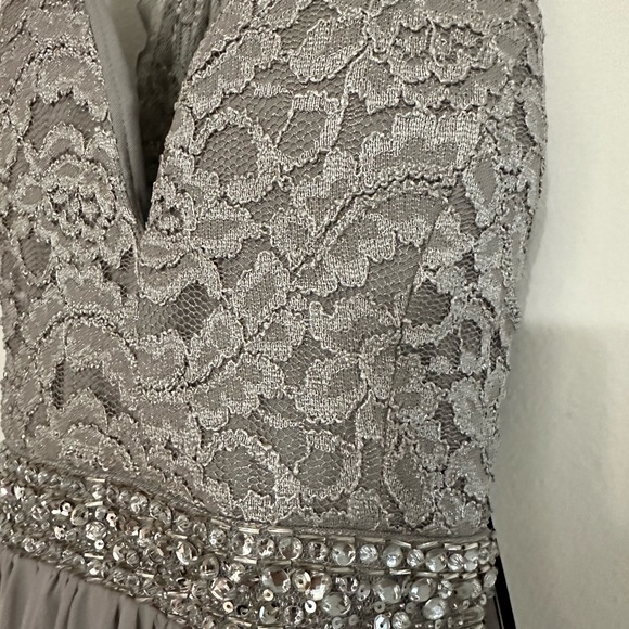 NWT Macy’s Emerald Sundae Gray maxi dress size Small, V neckline, front slit - Picture 15 of 15